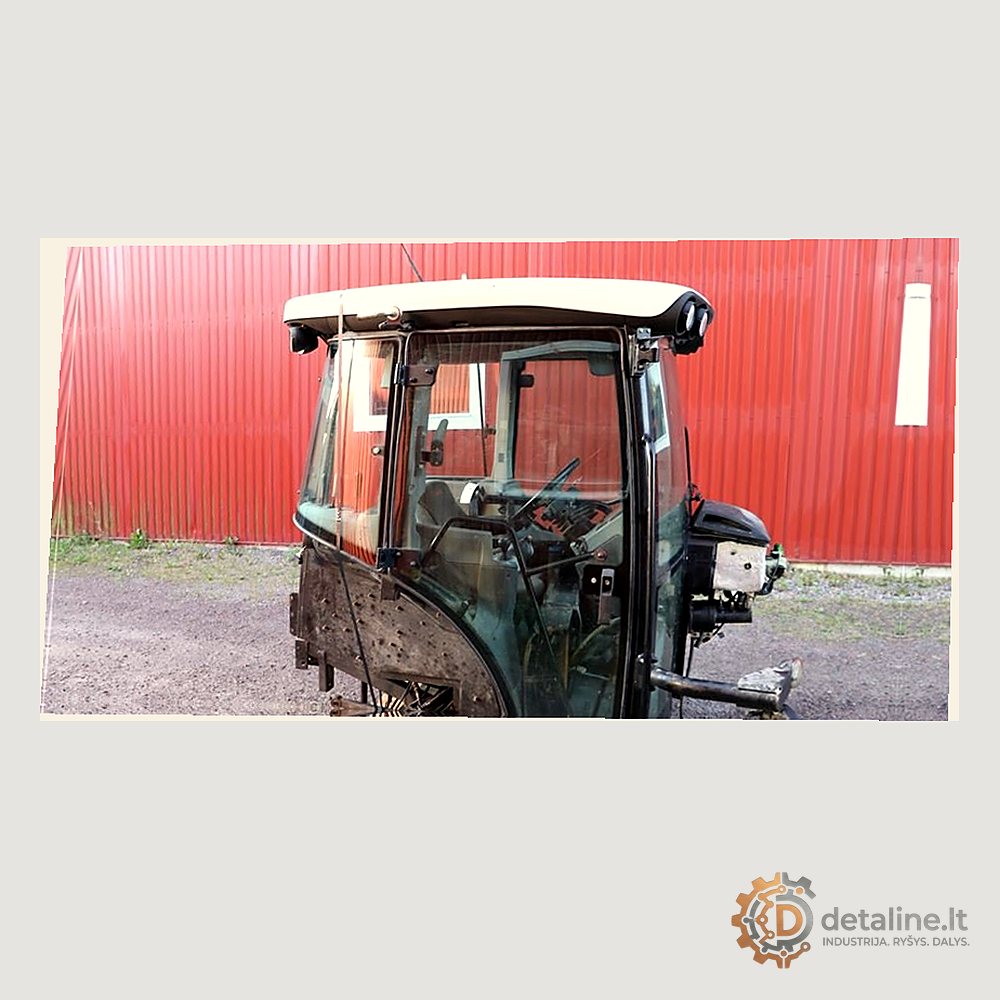 Claas traktoriaus naudota kabina, Detaline